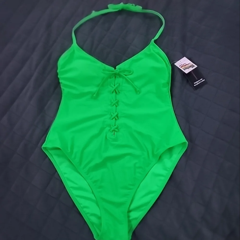 Swimsuit No‎ Boundaries | One-piece - Picture 5 of 5
